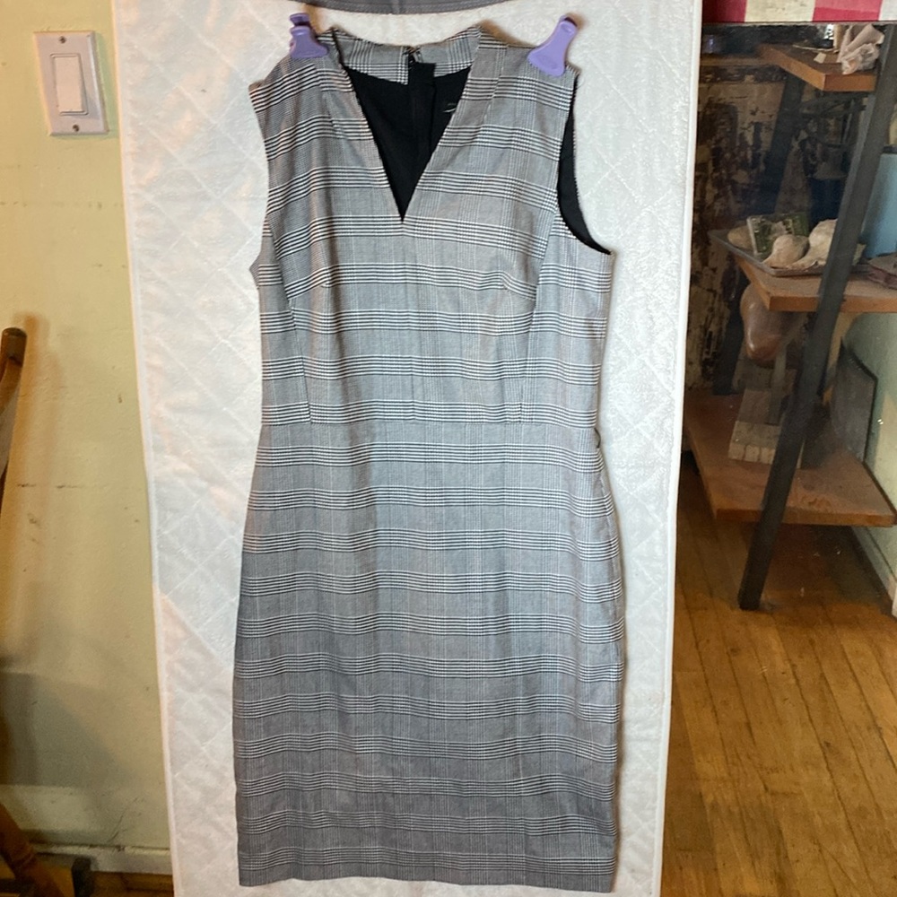 Ann Taylor 4P Patterned Dress
